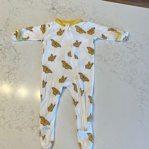 Kyte zippered footie sleeper 0-3 mon.